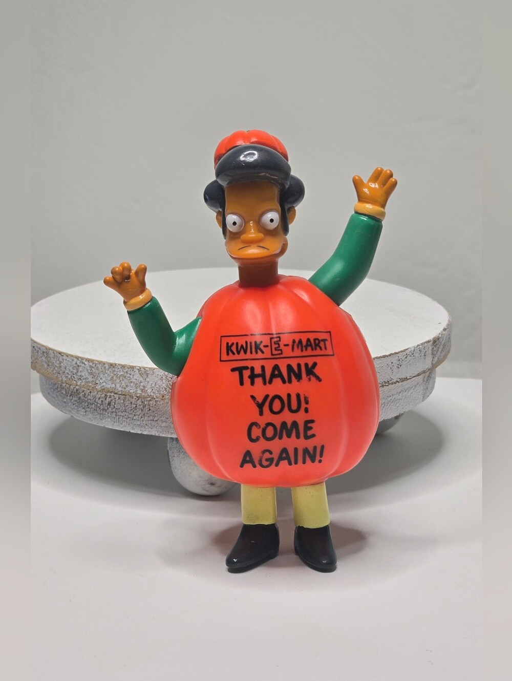 2001 Burger King The Simpson's "Pumpkin Apu" Halloween Toy